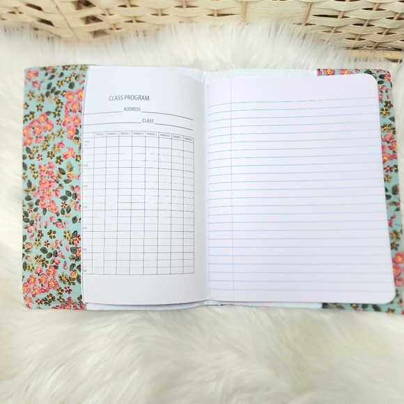 Handmade Quilted Floral Notebook Cover With Pen Pocket Pen Not Included - Picture 4 of 5